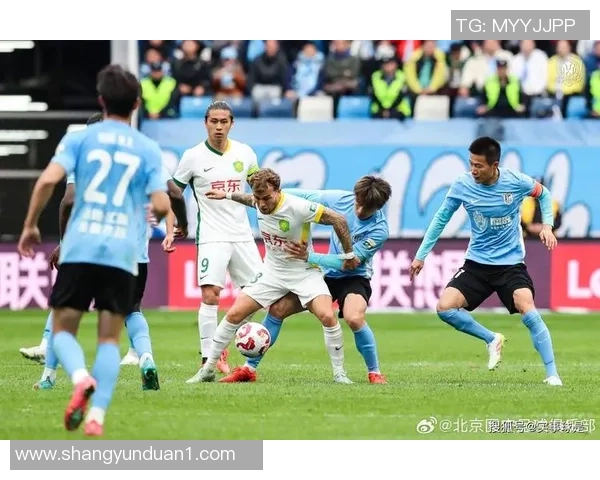 北京电视台直播国安对阵恒大巅峰对决球迷期待精彩瞬间与激情时刻 北京电视台直播国安对阵恒大巅峰对决球迷期待精彩瞬间与激情时刻