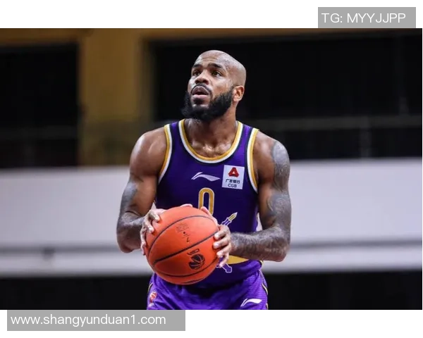 广东队与吉林琼斯对决精彩回放全场49分表现分析与精彩瞬间回顾